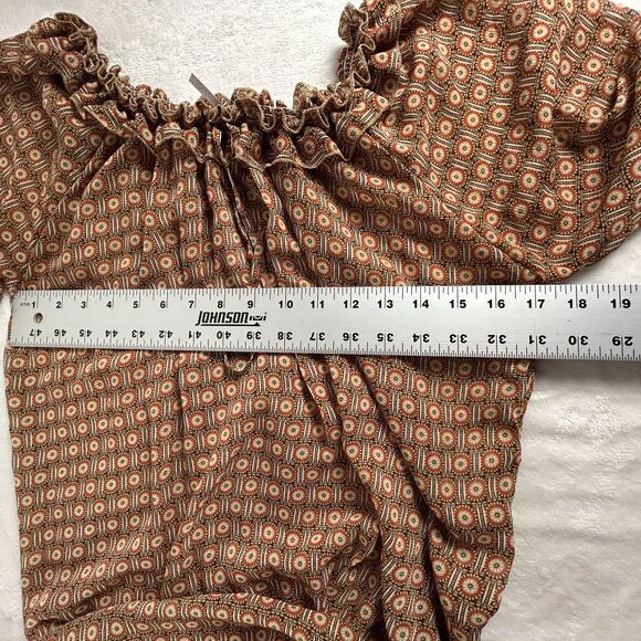 Max Rave Womens Off-Shoulder Smocked Ruffle Tunic Top Blouse Medium Brown Floral - Picture 7 of 8